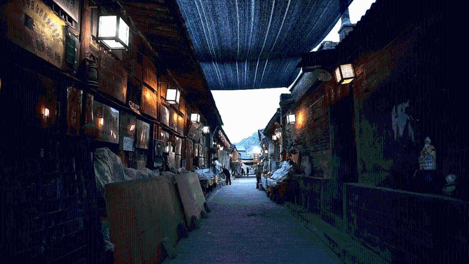 李若彤57岁赶大集，7元烧饼换55元花袄，接地气获赞